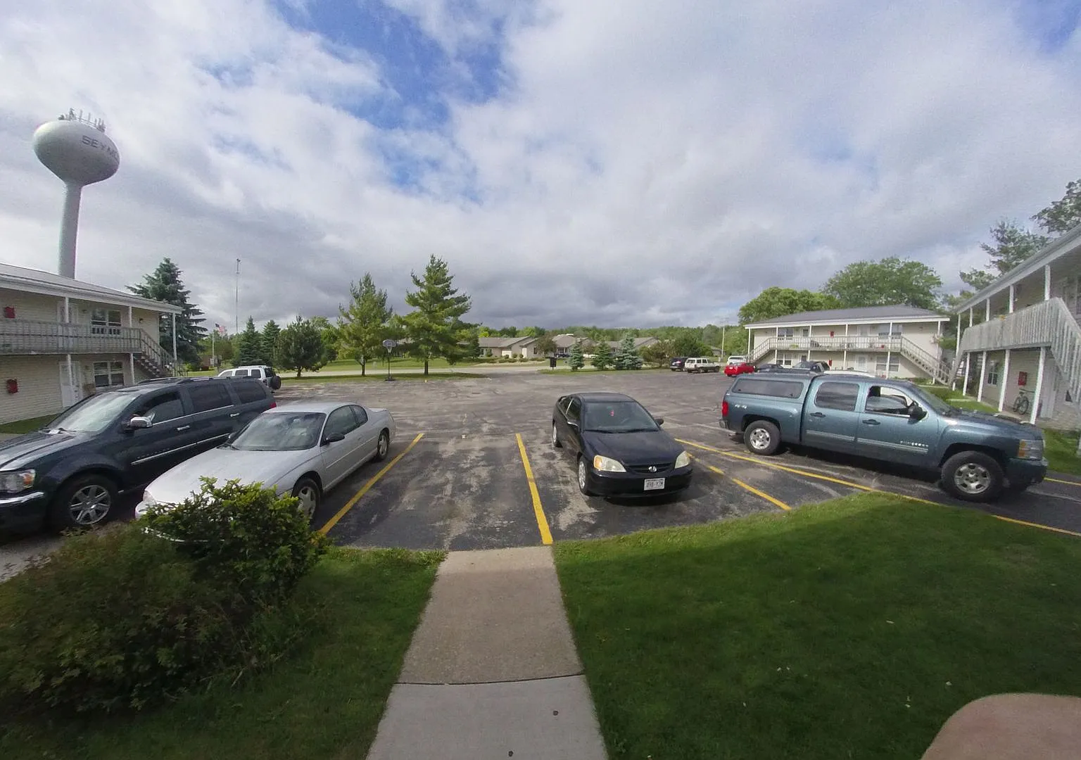 552 Bronson Rd — Photo 3