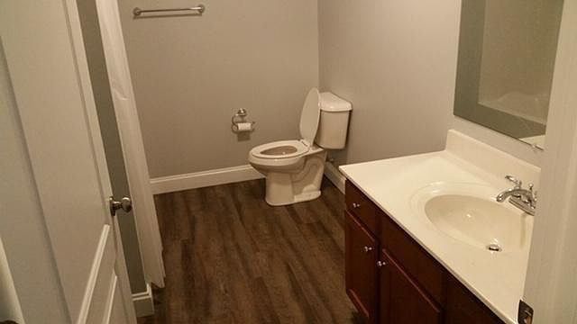 2nd image of 425 Bridge St #7