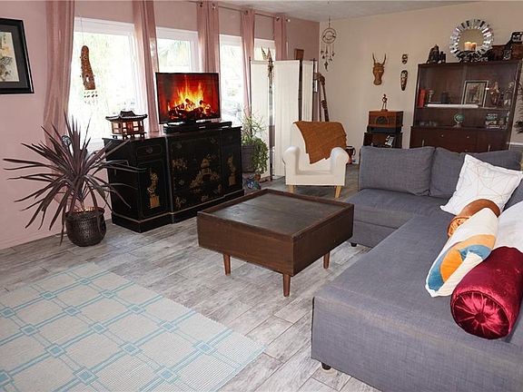3rd image of 2772 52nd St N