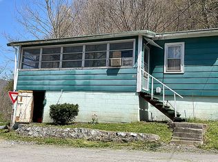 203 Johnstown Rd, Richwood, WV 26261