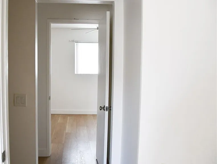 994 Valencia St #104 — Photo 25