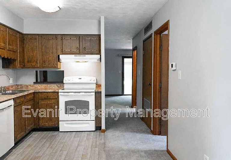 3160 Honeysuckle Dr — Photo 17