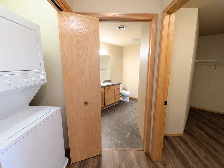 Cannery Square Apartments — Photo 13