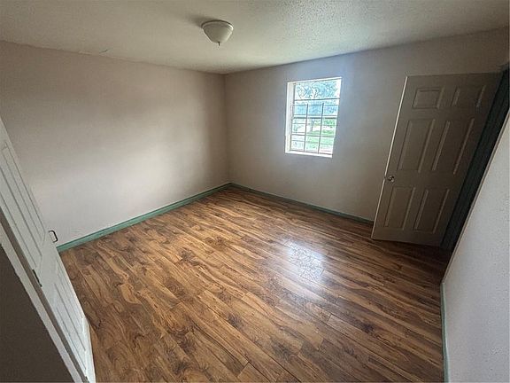 2nd image of 1200 Aberdeen St