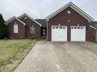7316 Brook Meadow Dr, Louisville, KY 40228