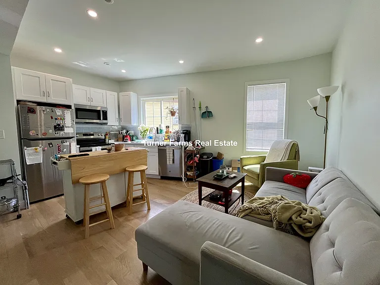36-38 Regent St #38-2 — Photo 3