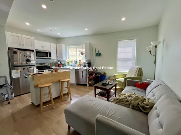 38 Regent St Floor 2, Roxbury, MA 02119