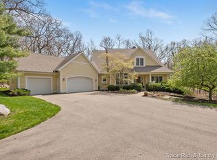 7012 Greywall Ct NE, Belmont, MI 49306