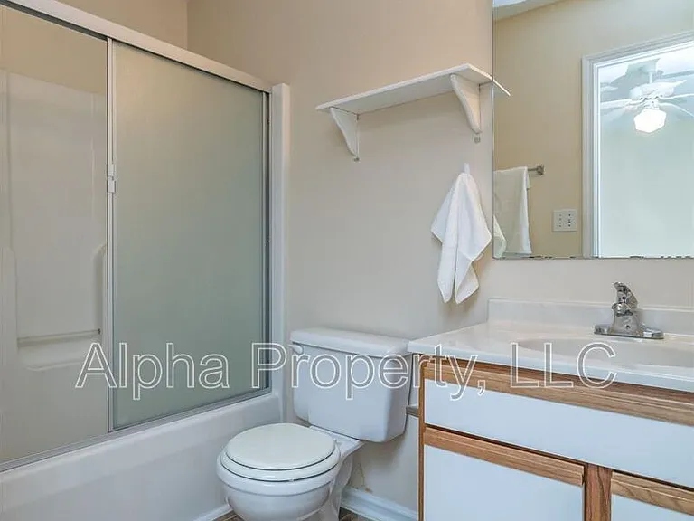 107 Hammett Grove Ln — Photo 14