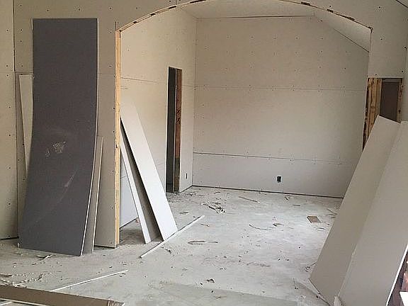 5th image of 530 Tradewind Dr