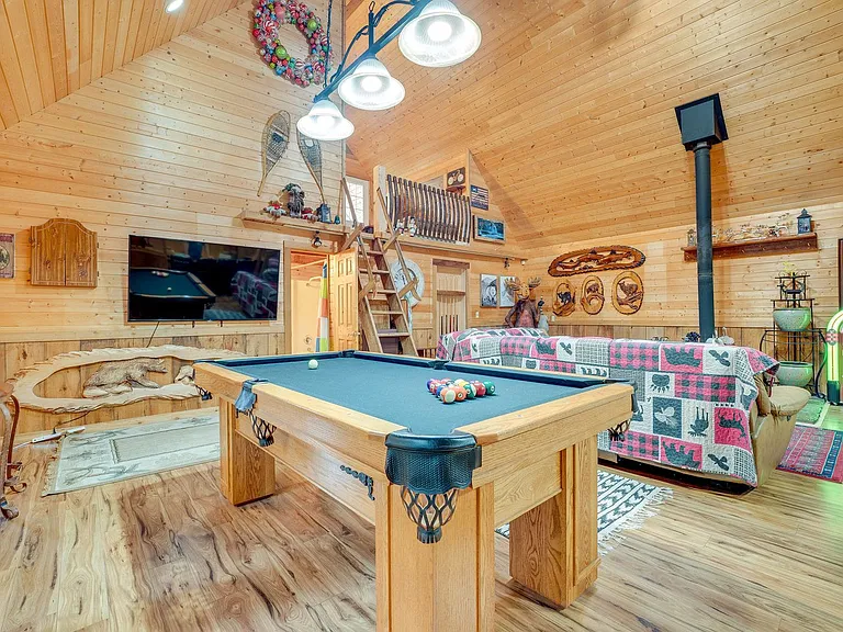 Building's Lounge