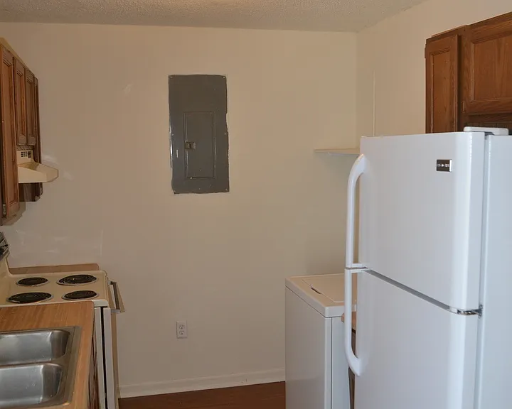 118 Franklin Dr — Photo 3