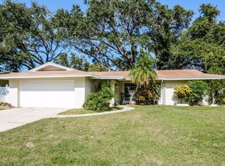 1660 Webb Dr, Clearwater, FL 33755