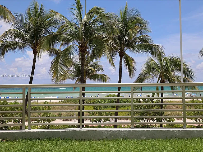5151 Collins Ave #927 — Photo 16
