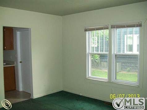 FOREST  LIVING ROOM 1.JPG