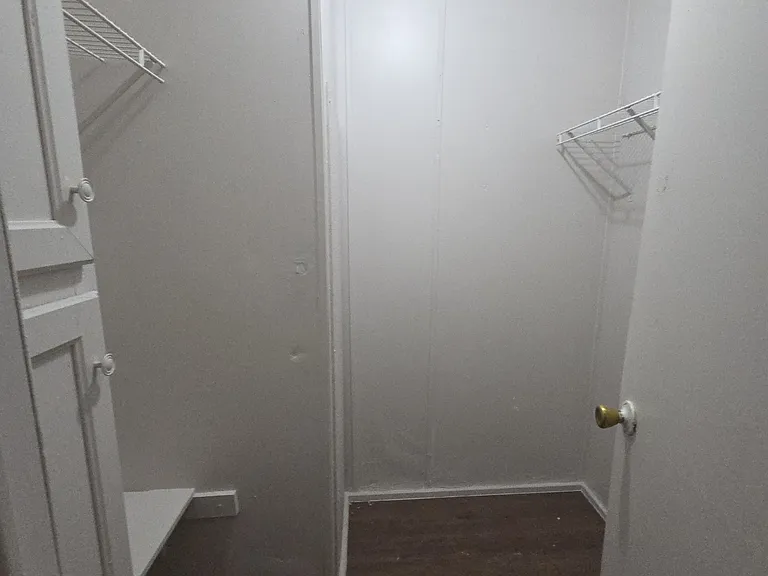 MASTER BEDROOM CLOSET