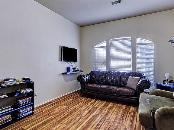2nd image of 25714 Oakstone Park Dr