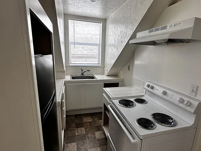 5975 Sacramento Ave — Photo 6