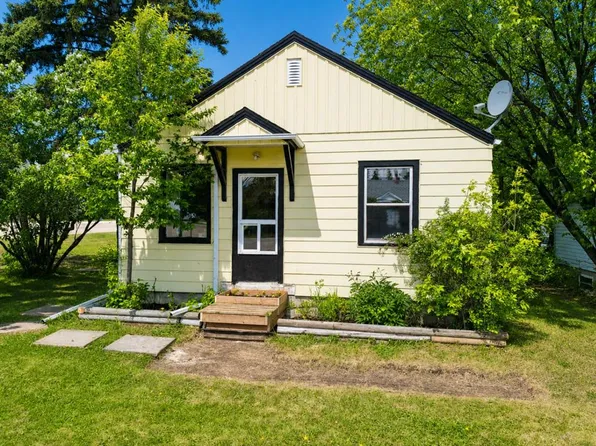 4732 E 52nd St, Sylvan Lake, AB T4S 1G5