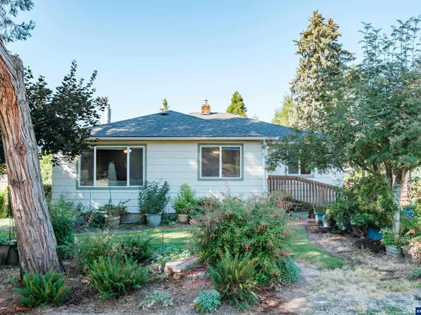 31070 4th St, Lebanon, OR 97355