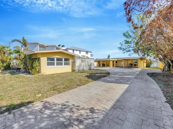 141 104th Ave, Treasure Island, FL 33706