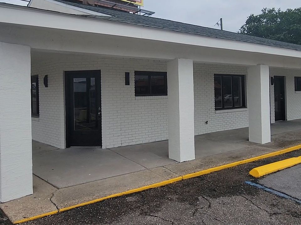 Building Photo 4