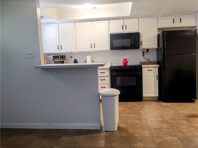 4614 Grand Dr #2 — Photo 9