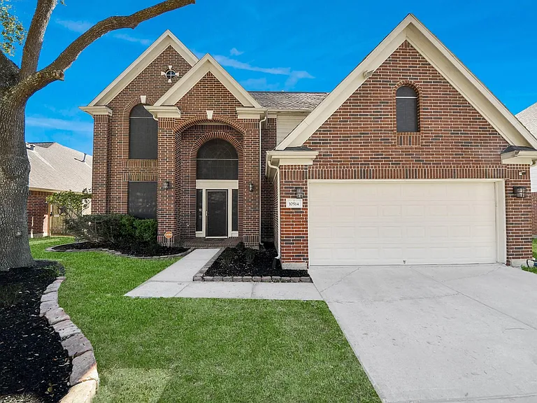 10514 Ravens Way — Photo 1