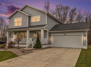 3861 Thorncrest Dr, Jackson, MI 49203