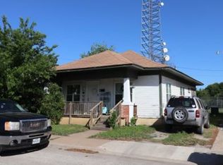 104 N Greenleaf St, Brownwood, TX 76801