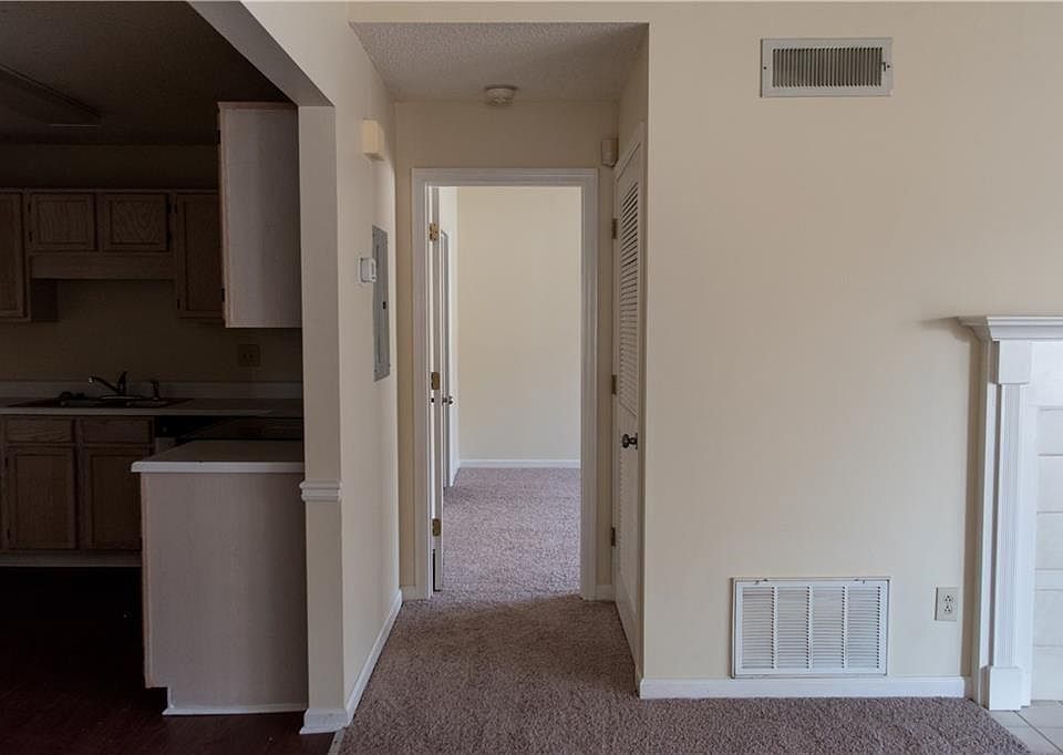 2nd image of 6352 Wedgeview Ct #G