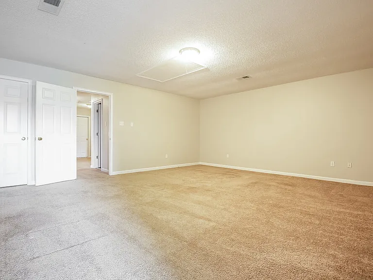 4797 Stone Cross Dr — Photo 12