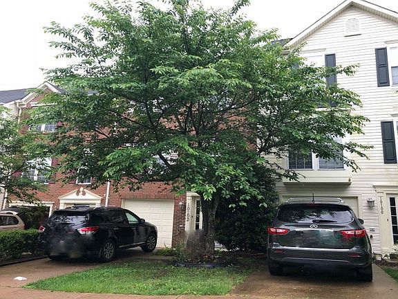 2nd image of 10102 Sir Reynard Ln