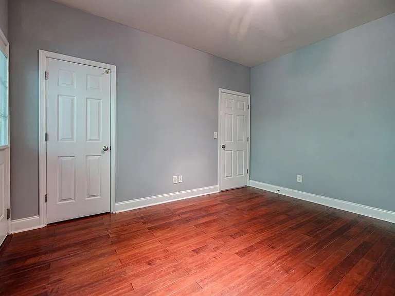 1372 Thornborough Dr — Photo 13