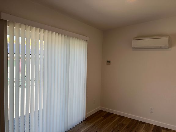 5th image of 1208 Olive Ave