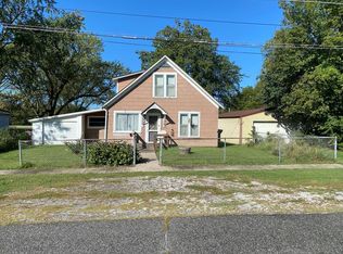 631 N Warren St, Pittsburg, KS 66762