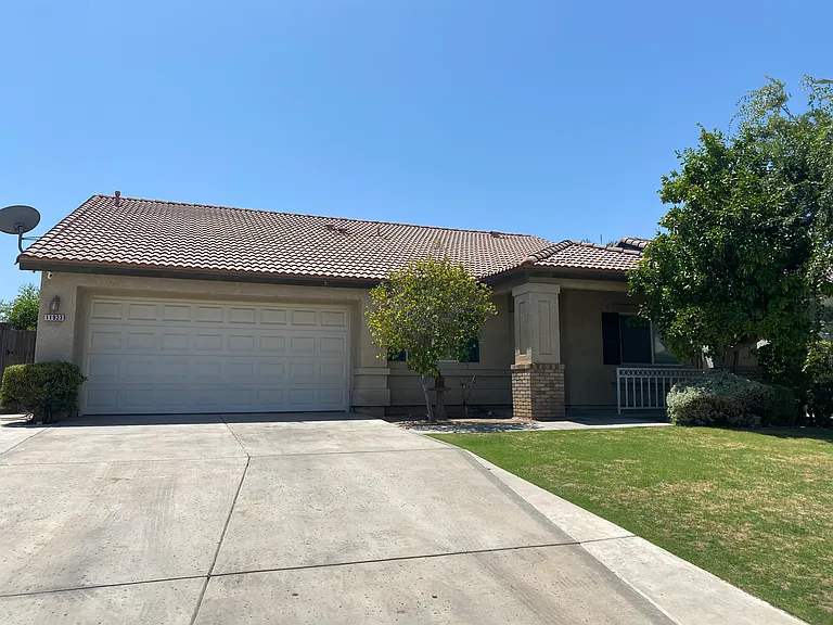 11923 Stratosphere Ave — Photo 1