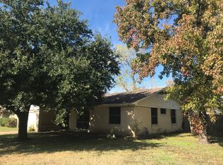 318 W Coral Way, Grand Prairie, TX 75051