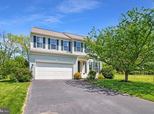 279 Summer Grove Dr, Kearneysville, WV 25430