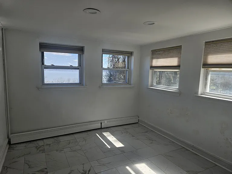 3 Mountain Ct #1 — Photo 4