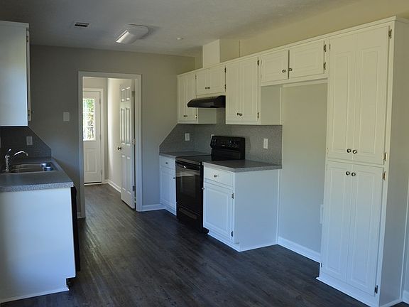 2nd image of 553 Lee Road 201
