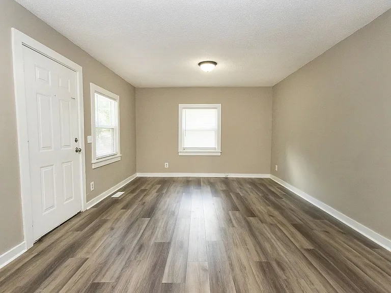 912 Tunnel Blvd — Photo 7