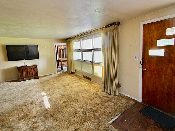 5th image of 6210 N Northmoor Ct