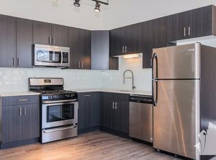 2115 S State St #4, Chicago, IL 60616