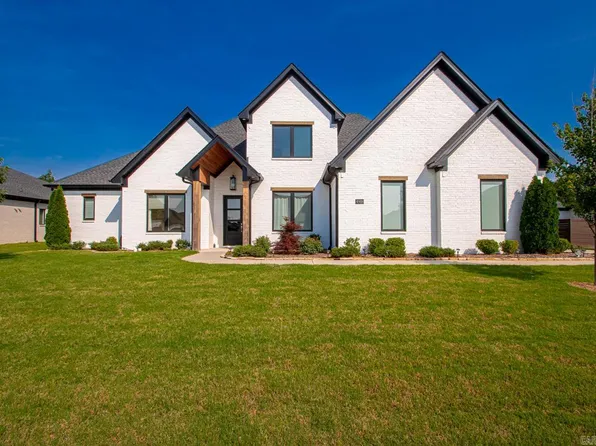 4908 Lake Vista Dr, Benton, AR 72019