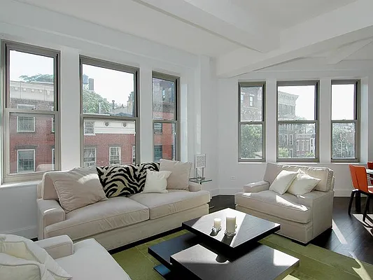 Rented by Sotheby's International Realty | media 23