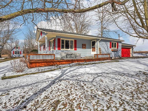 3rd image of 681 Perry Rd