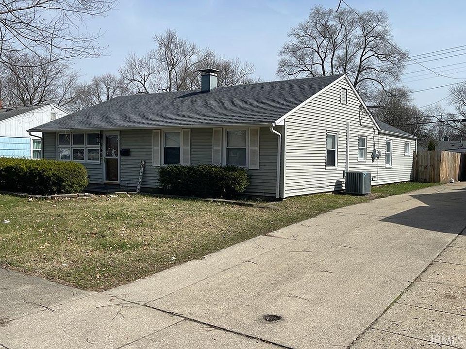 2nd image of 740 Manchester Dr