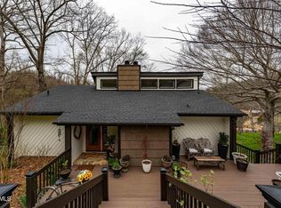 487 Lakeshore Rd, Bluff City, TN 37618