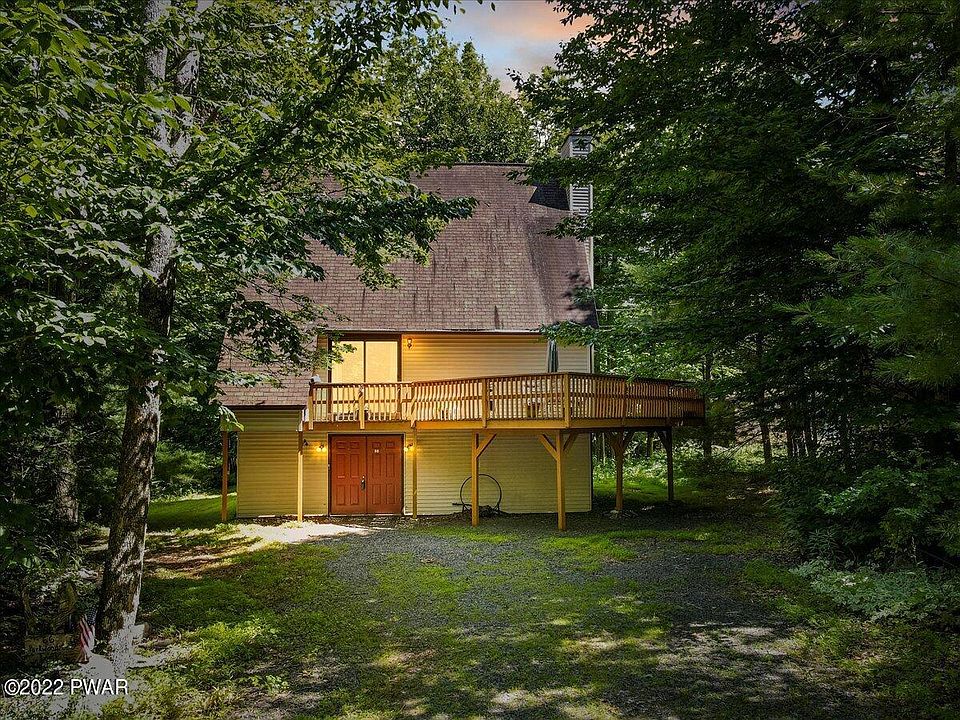 1st image of 83 Parkwood Dr
